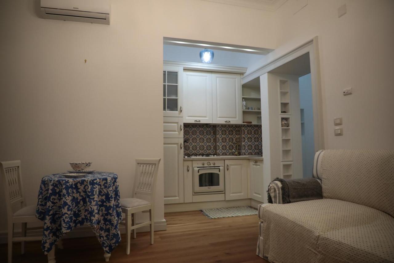Apartament Maison Nicole - Salerno Zewnętrze zdjęcie